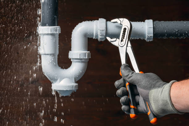Professional Leak Detection technician working in Mather, CA